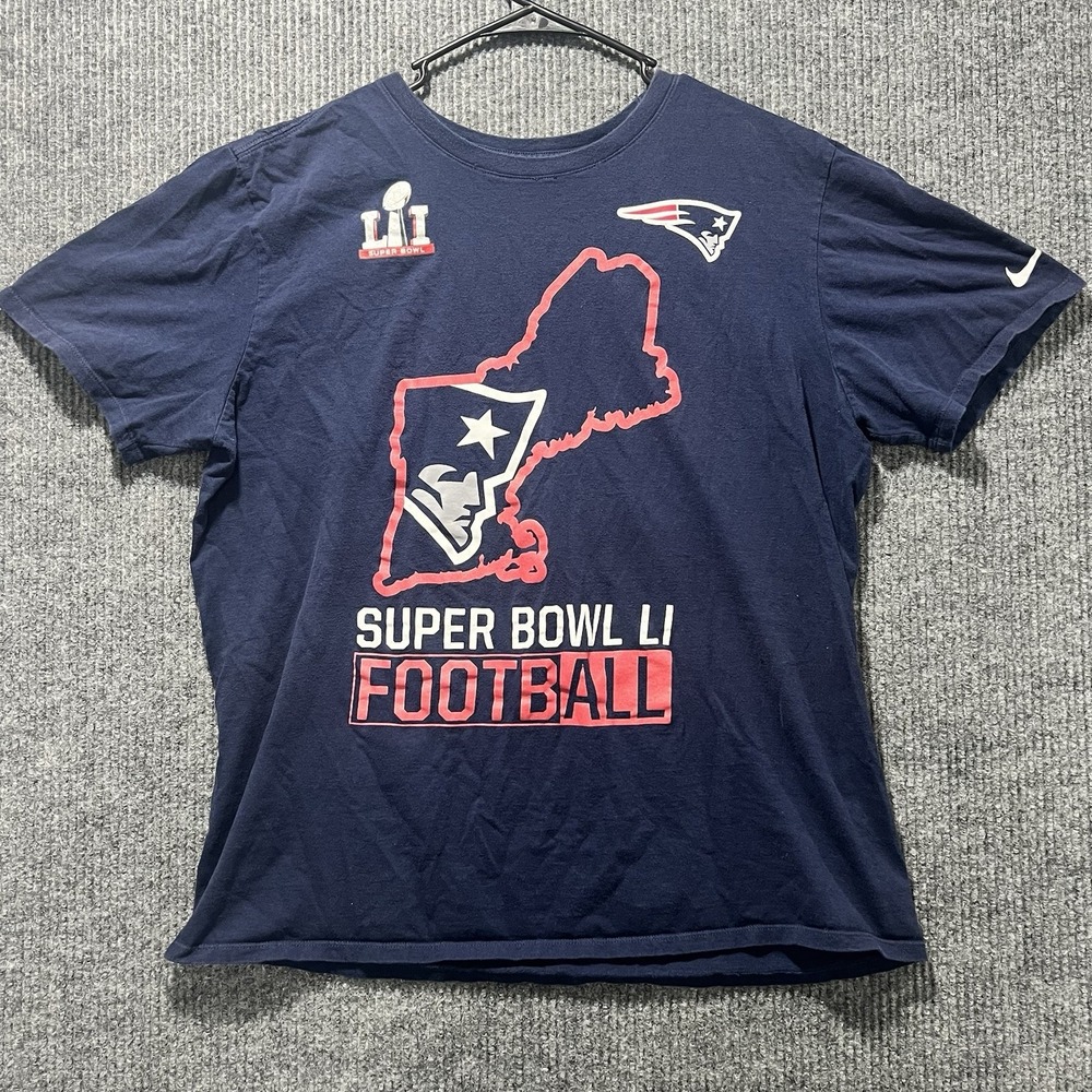 Nike New England Patriots Super Bowl LI Champions Celebration Roster T-Shirt. XL